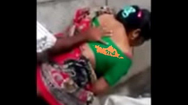 बिहारन in doggi style