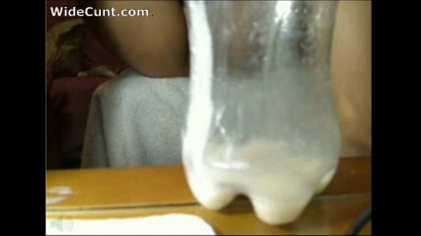 Latina in Webcam Fisting & Milking her Wide Cunt