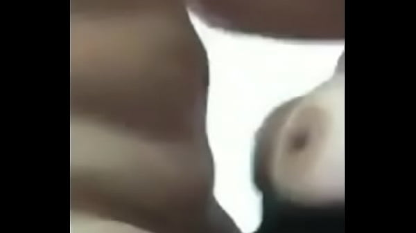 Bautizo a la nueva secretaria con mi polla