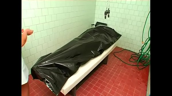 Filthy babe gets wet fucking