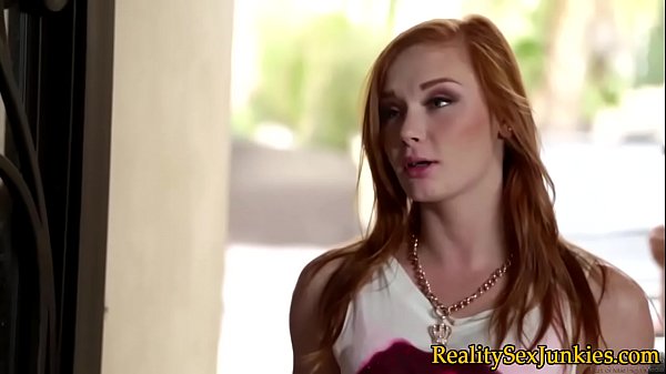 Pornstar gets facialized