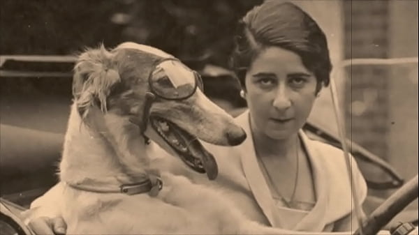 Dark Lantern Entertainment presents ‘Vintage Nature Girls’