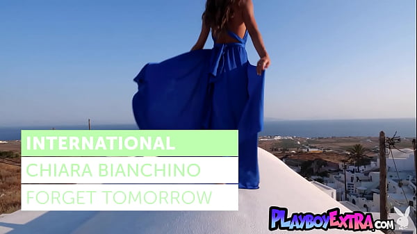 Passionate brunette hottie Chiara Bianchino makes her body wet outdoor