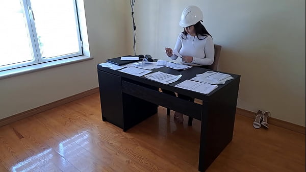 Worker fucks boss’s wife after he rejects her