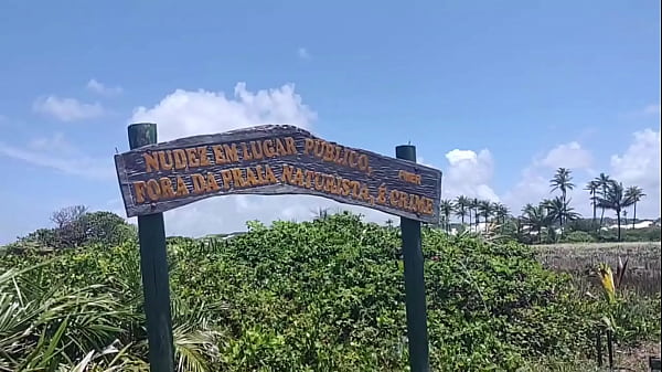 Fui na praia de nudismo chupara a rola grande do negão safado