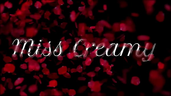 Teen student fingers my pussy in a public pool in front of everyone – it’s very risky with strangers near- MissCreamy