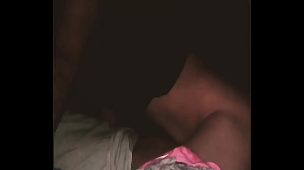 Follándome a la flaca puta de mi mejor amigo