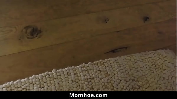 Stepson Share a Bed with Her Hot Milf Siri Dahl – Momhoe