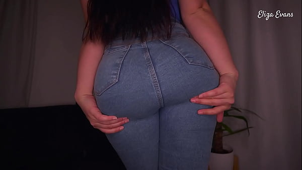 twerk pawg compilacion intro moviendo el culo!! intenta no correrte!! parte 1 culo grande! Eliza Evans.