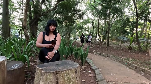 Fui devorada pelos jogadores do meu time favorito DP com os pauzudos com anal