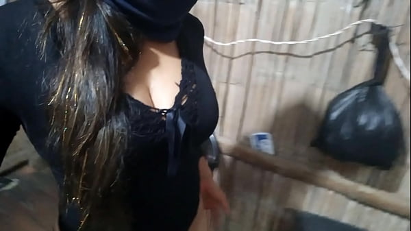 QUERIAS SER PUTA VERDAD!! PUES TE VOY A CUMPLIR TU SUCIA FANTASIA MALDITA PERRA. DOBLE PENETRACION ASPERA PARA LA ZORRA DE MI MADRASTRA. VIDEO VIP EXCLUSIVO GRATIS