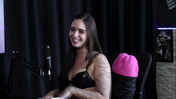 Sempre foi muito safadinha, mas largou o serviço porque foi assediada, e quando fez um gang bang… – Bahala Model & DJ Rafa Loira