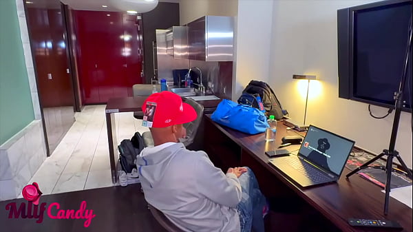 Tatiana Amor Maskless with Craig McKinney