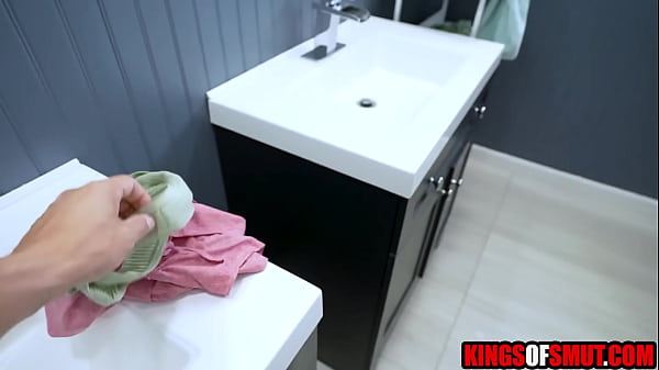 Fucking my friend’s step mom