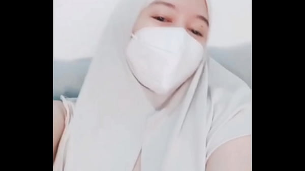 Nadia hijab cantik colmek sampe squirt