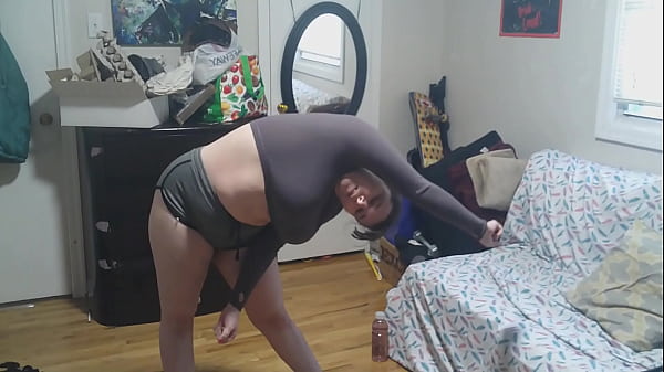 40 Minute Workout Challenge: From Gym Attire to Naked yoga