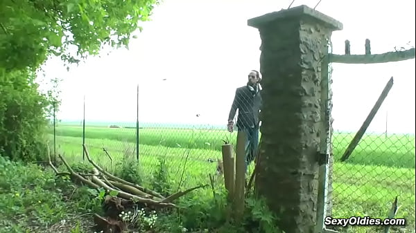 French mature lady Liliane fucks bbc in condom