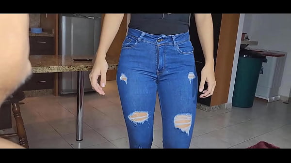 Hermastra follada por el ano porque es una ninfómana y no puede vivir sin coger pero nos pilla mi padrastro y todo sale mal final sorpresa – Joven morrita latina calientefollada por polla grande en su anuel