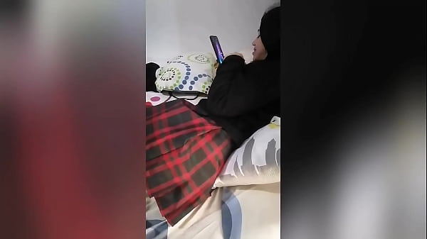 My step-cousin arrives from Bogota and the first thing she comes to do is this