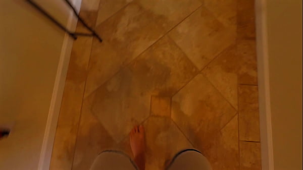 Naomi Ryder Likes How Her Big Tits Make Men Hard