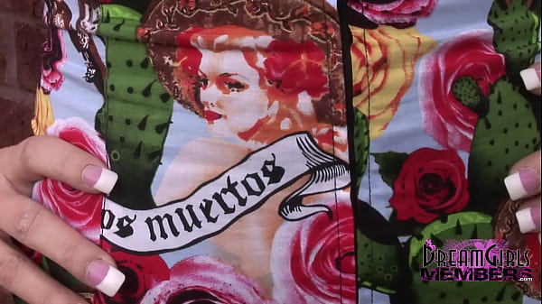 Nerdy Cutie Bares All In Ybor City