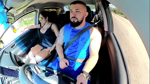 Passageira Safada no Uber deixou Motorista Louco