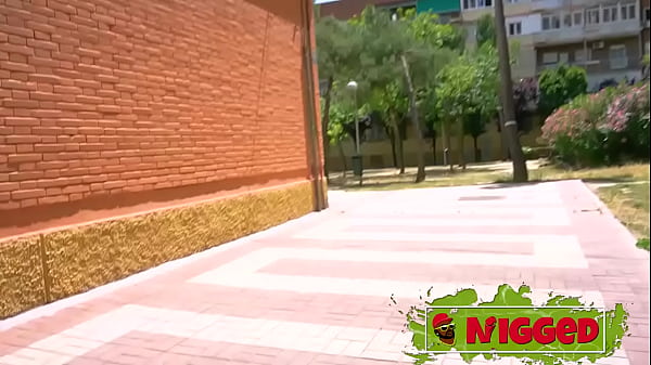 Luna (BIG BLACK BUTT) is afraid of big dicks! Let’s teach her a lesson