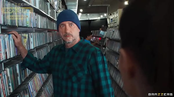 Hot Flasher Wants Porn Flicks And Dick.Samie Duchamp / Brazzers/ Enter XVPROMO on official site for discount