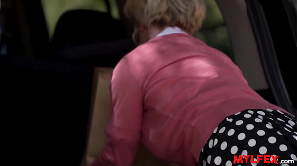 Mylfex – Hunter Milf Bangs her Next Door Son’s Friend after Supermarket Shopping