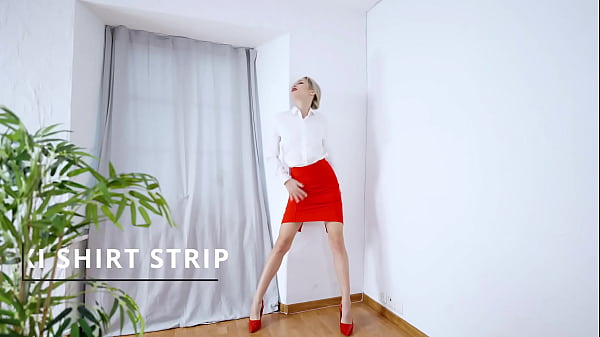 Seductive Sexi Shirt Dance in the Office