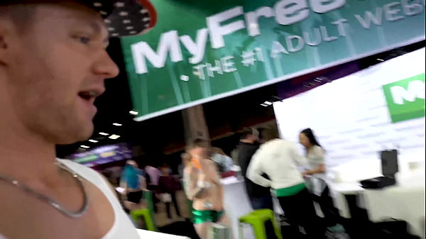 Two Cumshots For Tiny Asian First Sex Tape