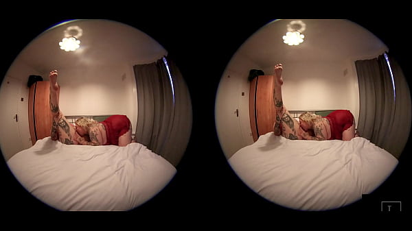 BBW BEGS FOR BBC THREESOME