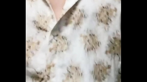 Daring Rose showing her boobs