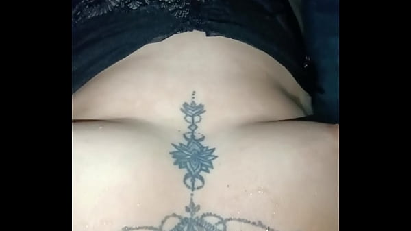 Trio putita mexicana usada en la piscina publica por su esposo y un amigo