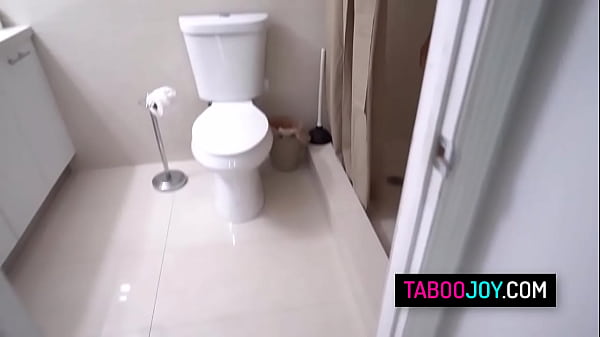 Sexy teen stepdaughter Mia Martinez seduce her stepdad and lead him to her bedroom