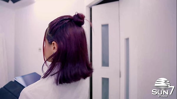 Young secretary goes to her boss’s house and gets dicked! I don’t care about work, I want to fuck!