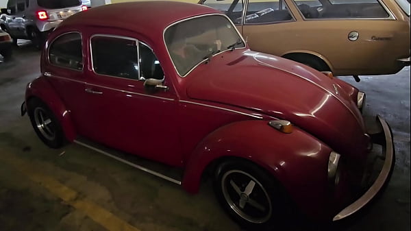 Driving Red – Revving Fusca Vintage