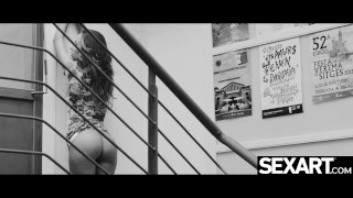 Stunning lesbian blondes eat each other’s pussy to wild orgasms