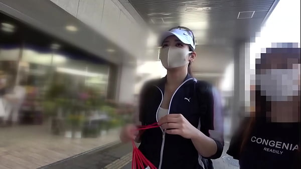 パート1【巨乳ビーチバレーJD×ぶっかけ2連発】ガチ撮り新企画！！初回は湘南でなまなま女子とやりたい放題