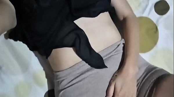 Mi hermanastra con un trasero enorme quiere hacer un trato ( CASERO REAL)