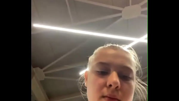 Crazy fucking in the gym