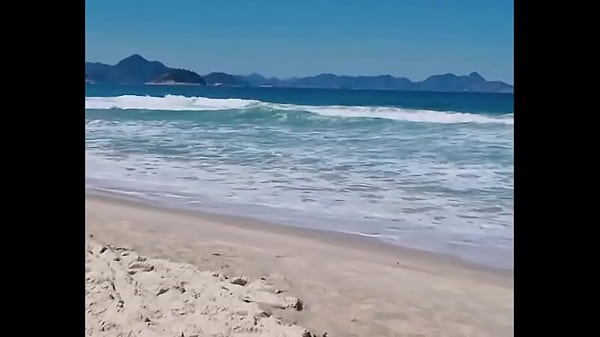 Da praia de Copacabana chegando o Natal para uma trilha no meio do mato indo para uma cachoeira procurando mulher para transar