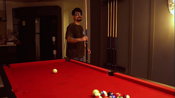 Inviting a scort at my free day and fuck her over the pool table